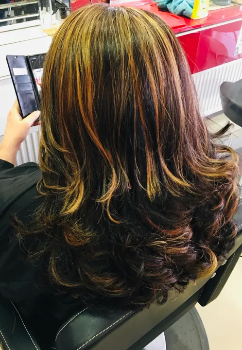 Wash cut blow dry highlights